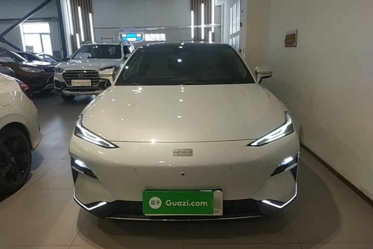 Used Geely Galaxy E8 2025 700 km Long-Range Intelligent Driving Version Front