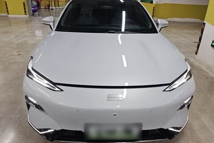 Used Geely Galaxy E8 2025 700 km Long-Range Intelligent Driving Version Front