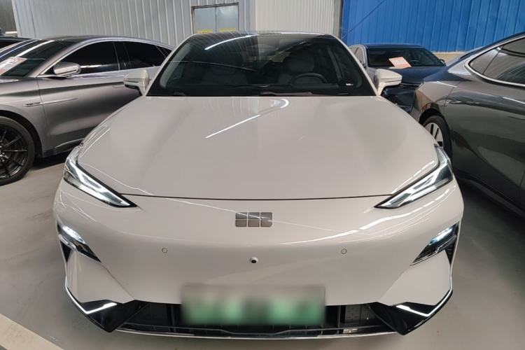 Used Geely Galaxy E8 2025 700 km Long-Range Intelligent Driving Version Front