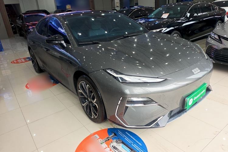 Used Geely Galaxy E8 2025 Model—610km Prestige Version Front Right 45 Deg