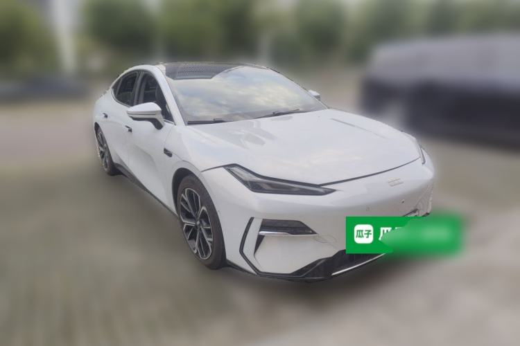 Used Geely Galaxy E8 2025 700 km Long-Range Intelligent Driving Version Front Right 45 Deg