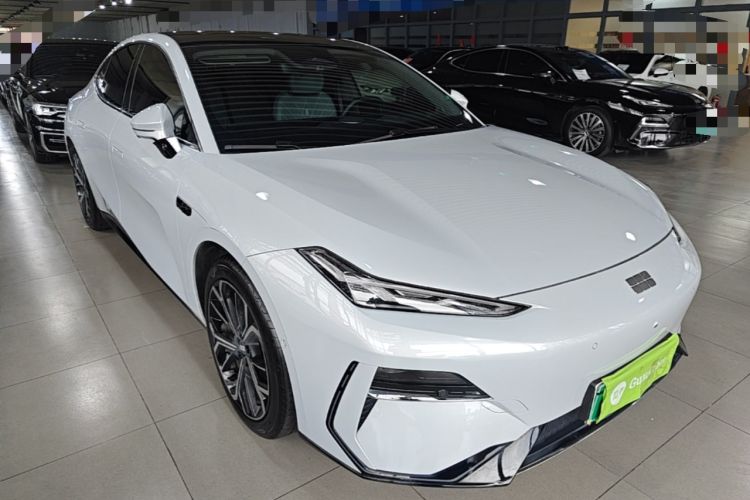 Used Geely Galaxy E8 2025 700 km Long-Range Intelligent Driving Version Front Right 45 Deg