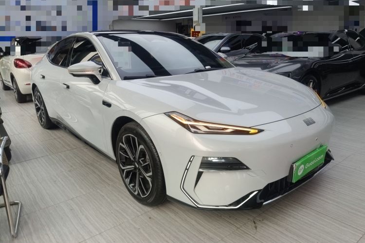 Used Geely Galaxy E8 2025 575 km Exploration Intelligent Driving Edition Front Right 45 Deg