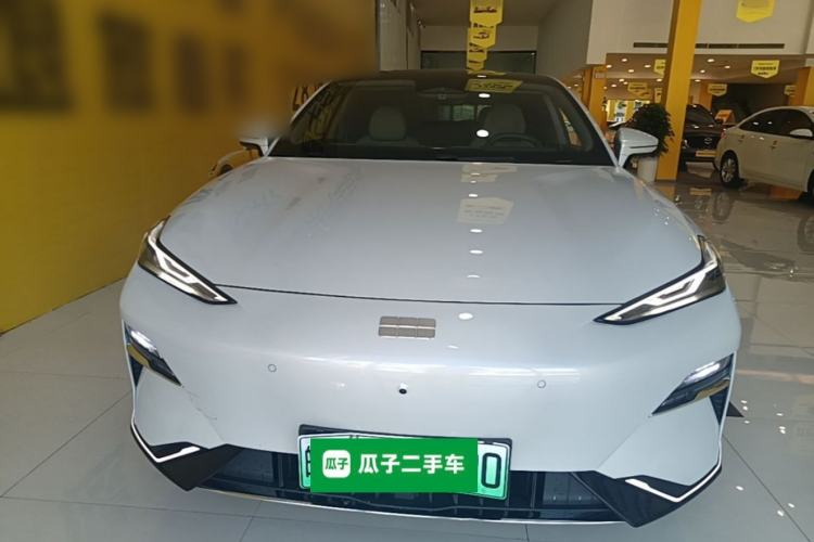 Used Geely Galaxy E8 2025 700 km Long-Range Intelligent Driving Version Front