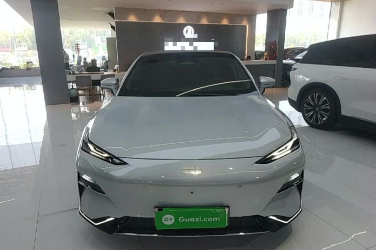 Used Geely Galaxy E8 2025 700 km Long-Range Intelligent Driving Version Front