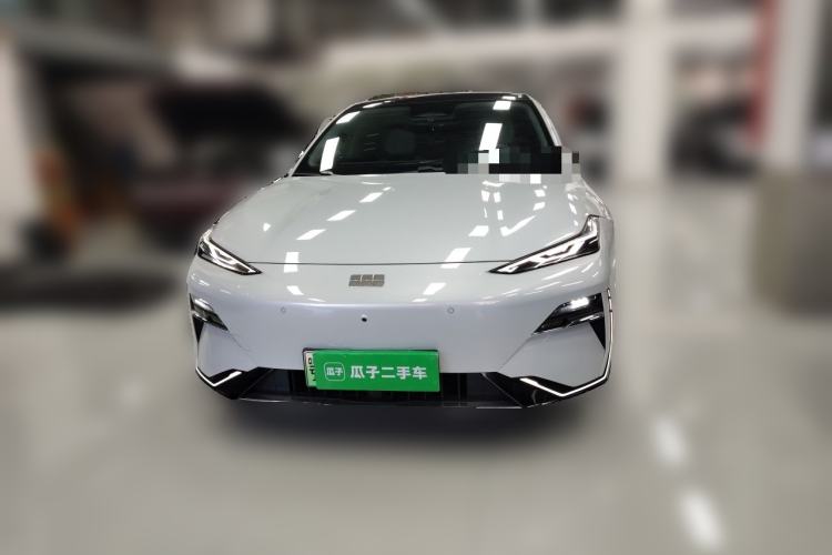Used Geely Galaxy E8 2025 700 km Long-Range Intelligent Driving Version Front