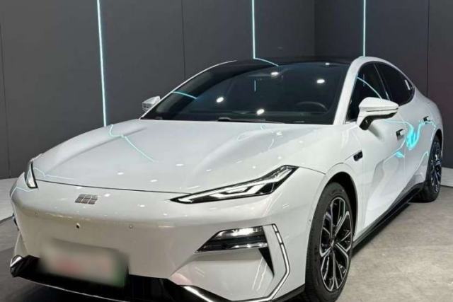 Used Geely Galaxy E8 2025 700 km Long-Range Intelligent Driving Version