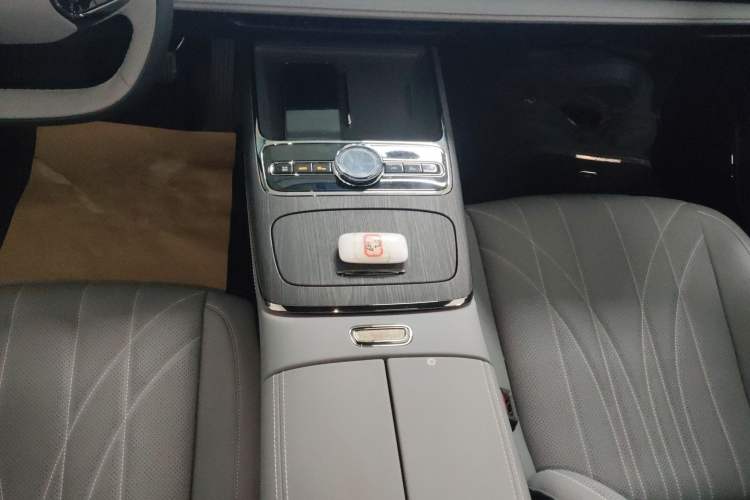 Used Geely Galaxy E8 2025 700 km Long-Range Intelligent Driving Version Gear Lever