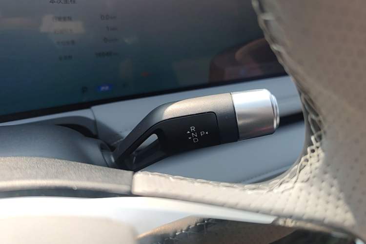Used Geely Galaxy E8 2025 700 km Long-Range Intelligent Driving Version Gear Lever
