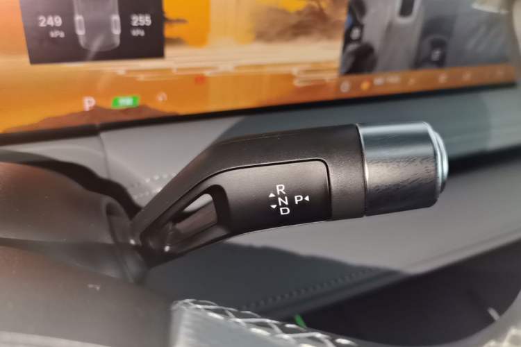 Used Geely Galaxy E8 2025 700 km Long-Range Intelligent Driving Version Gear Lever