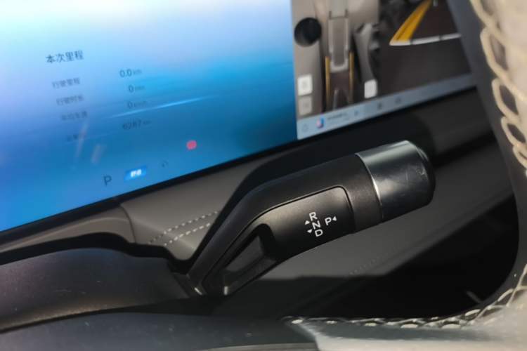 Used Geely Galaxy E8 2025 700 km Long-Range Intelligent Driving Version Gear Lever