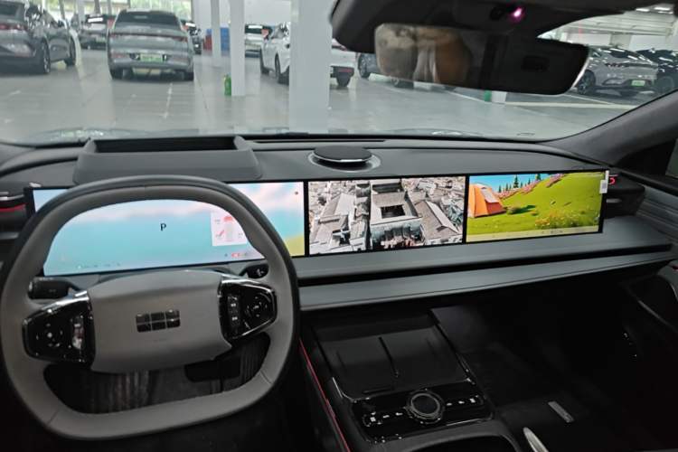 Used Geely Galaxy E8 2025 700 km Long-Range Intelligent Driving Version Gear Lever
