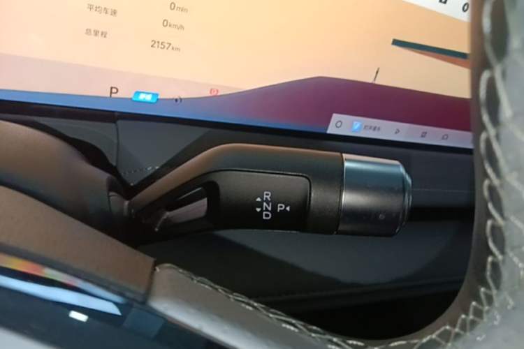 Used Geely Galaxy E8 2025 700 km Long-Range Intelligent Driving Version Gear Lever