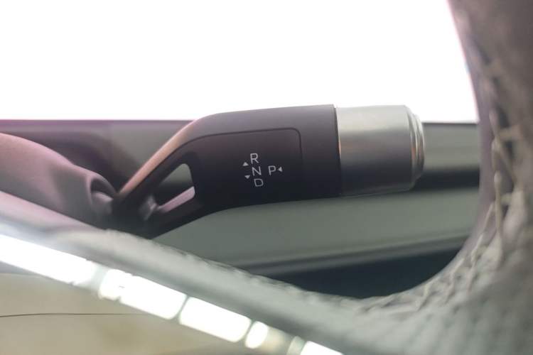 Used Geely Galaxy E8 2025 700 km Long-Range Intelligent Driving Version Gear Lever