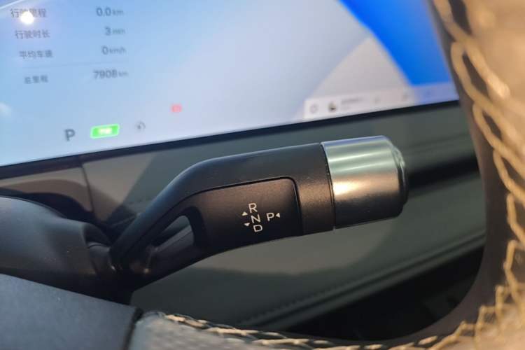Used Geely Galaxy E8 2025 700 km Long-Range Intelligent Driving Version Gear Lever