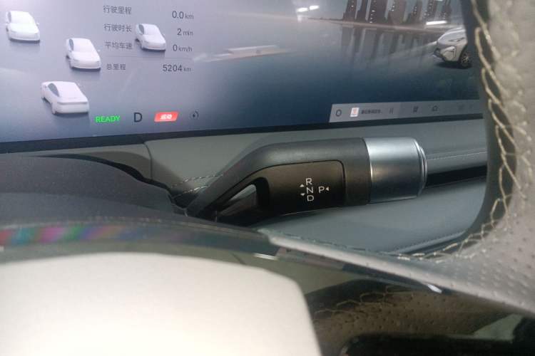 Used Geely Galaxy E8 2025 700 km Long-Range Intelligent Driving Version Gear Lever