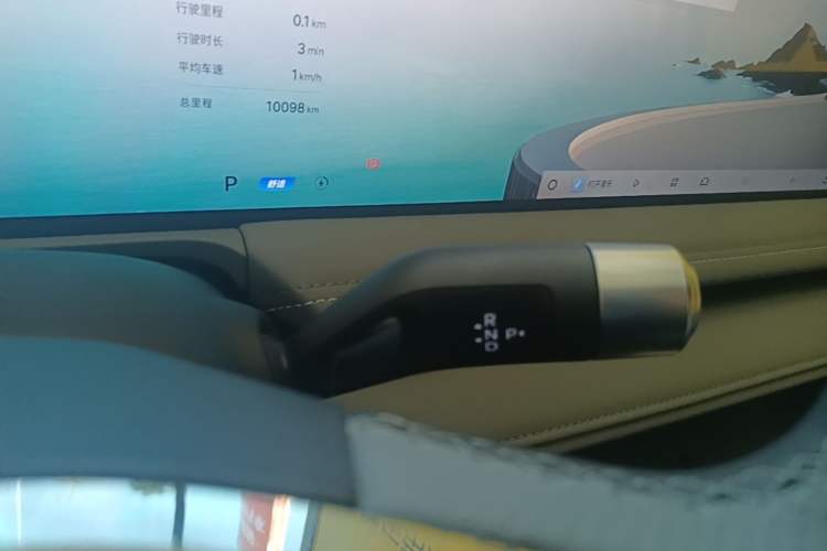 Used Geely Galaxy E8 2025 700 km Long-Range Intelligent Driving Version Gear Lever