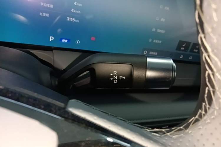 Used Geely Galaxy E8 2025 700 km Long-Range Intelligent Driving Version Gear Lever