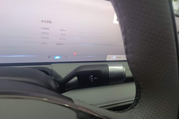 Used Geely Galaxy E8 2025 Model—610km Exploration+ Version Gear Lever