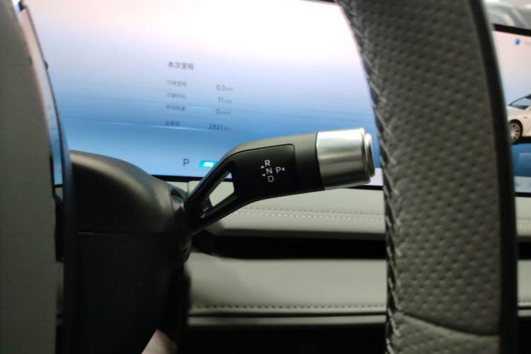 Used Geely Galaxy E8 2025 700 km Long-Range Intelligent Driving Version Gear Lever