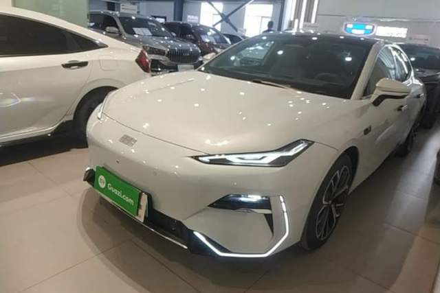 Used Geely Galaxy E8 2025 700 km Long-Range Intelligent Driving Version