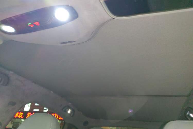 Used Geely Galaxy E8 2025 700 km Long-Range Intelligent Driving Version Headliner