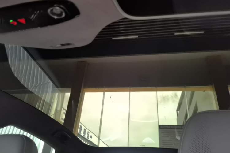 Used Geely Galaxy E8 2025 700 km Long-Range Intelligent Driving Version Headliner