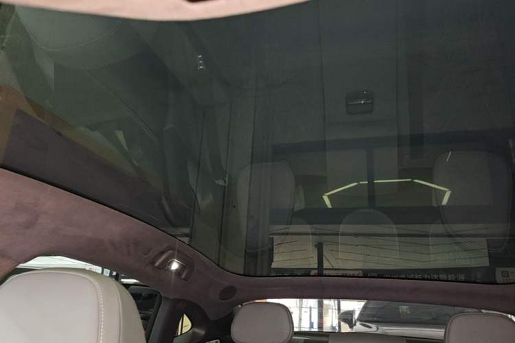 Used Geely Galaxy E8 2025 700 km Long-Range Intelligent Driving Version Headliner