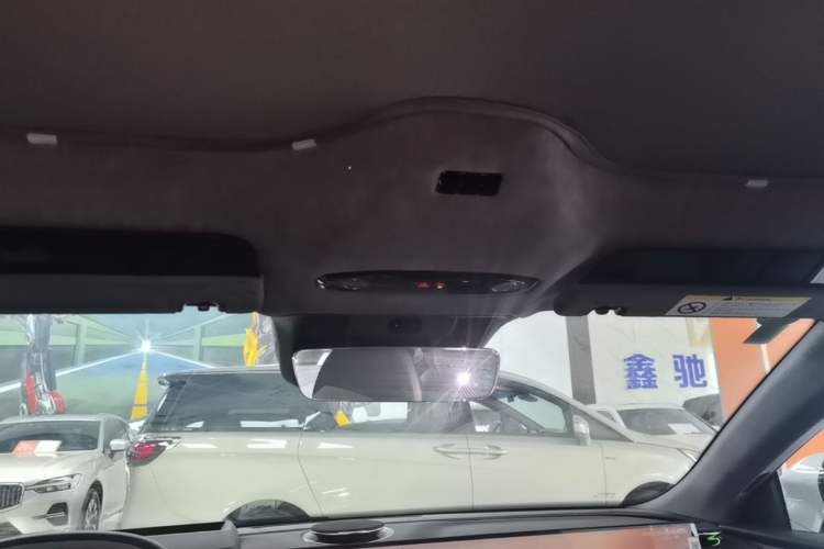 Used Geely Galaxy E8 2025 700 km Long-Range Intelligent Driving Version Headliner