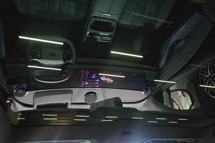 Used Geely Galaxy E8 2025 700 km Long-Range Intelligent Driving Version Headliner