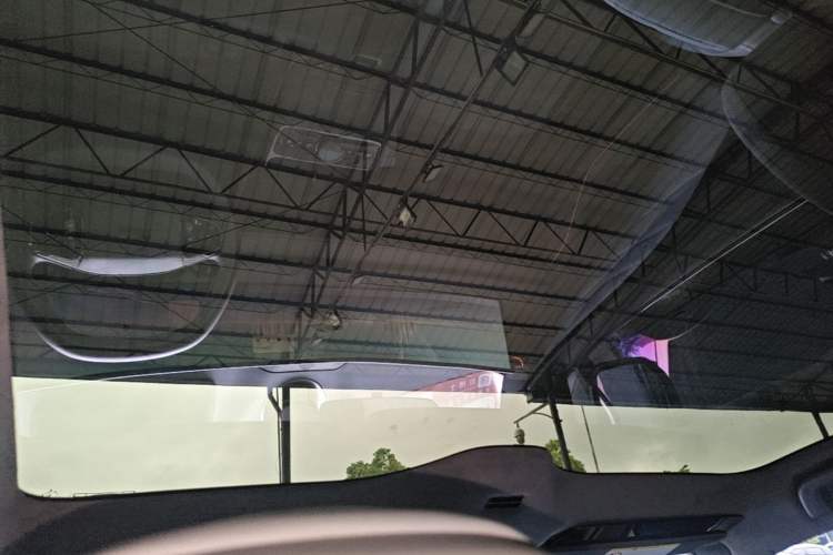 Used Geely Galaxy E8 2025 700 km Long-Range Intelligent Driving Version Headliner