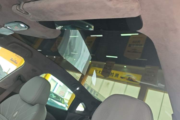 Used Geely Galaxy E8 2025 700 km Long-Range Intelligent Driving Version Headliner