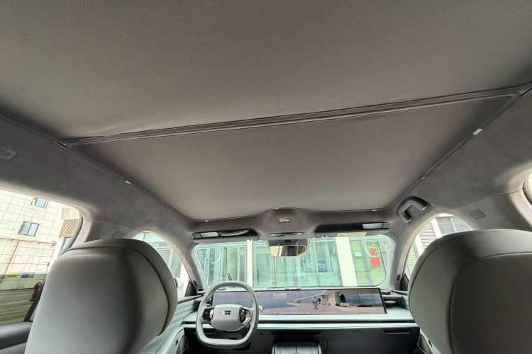 Used Geely Galaxy E8 2025 700 km Long-Range Intelligent Driving Version Headliner