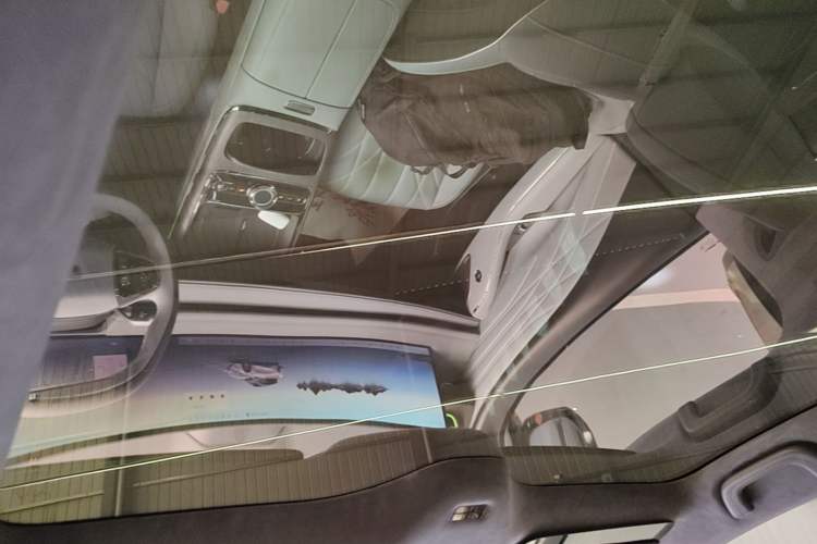 Used Geely Galaxy E8 2025 700 km Long-Range Intelligent Driving Version Headliner