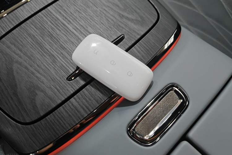 Used Geely Galaxy E8 2025 700 km Long-Range Intelligent Driving Version Interior 1