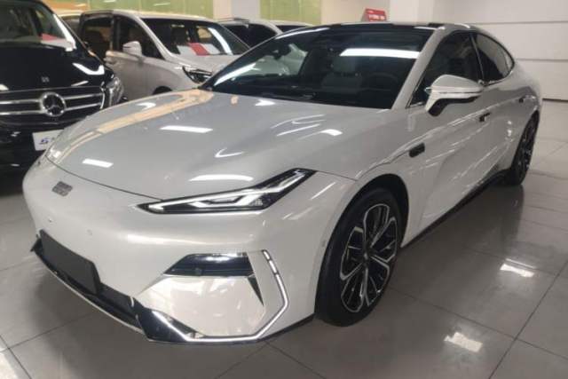 Used Geely Galaxy E8 2025 700 km Long-Range Intelligent Driving Version