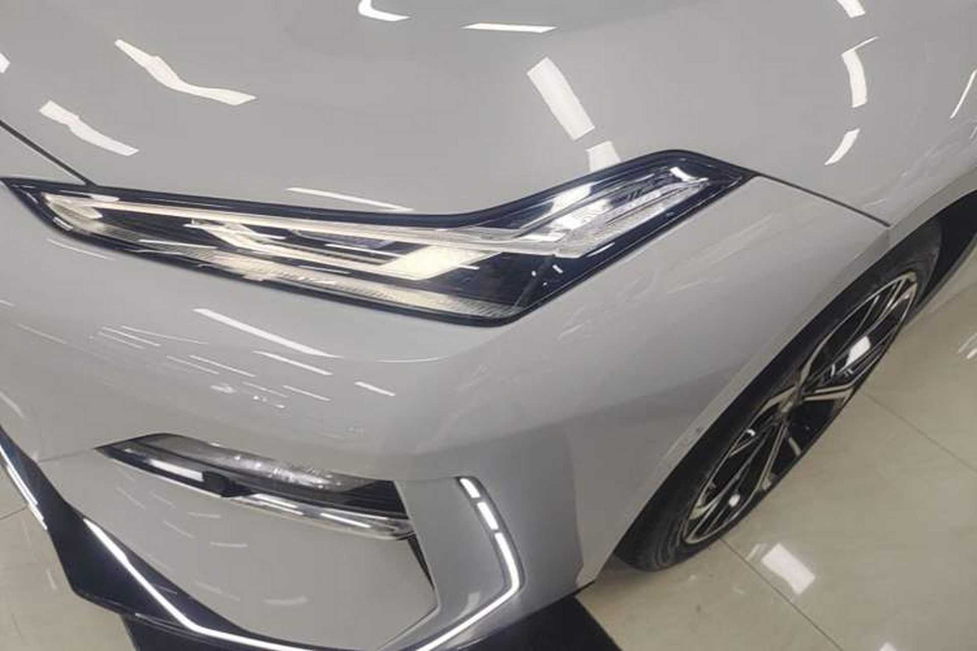Used Geely Galaxy E8 2025 700 km Long-Range Intelligent Driving Version Left Front Headlight