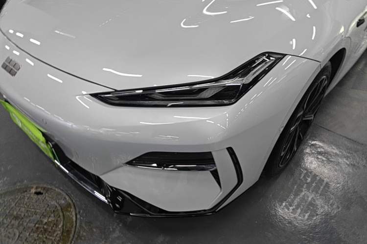 Used Geely Galaxy E8 2025 700 km Long-Range Intelligent Driving Version Left Front Headlight