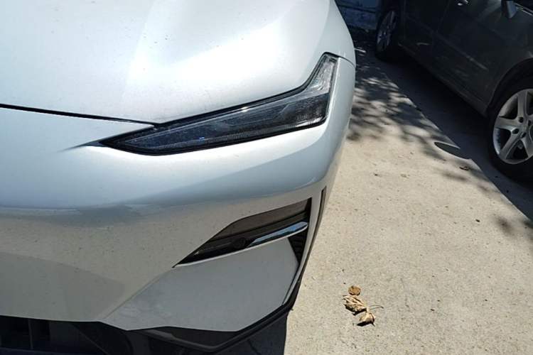 Used Geely Galaxy E8 2025 700 km Long-Range Intelligent Driving Version Left Front Headlight