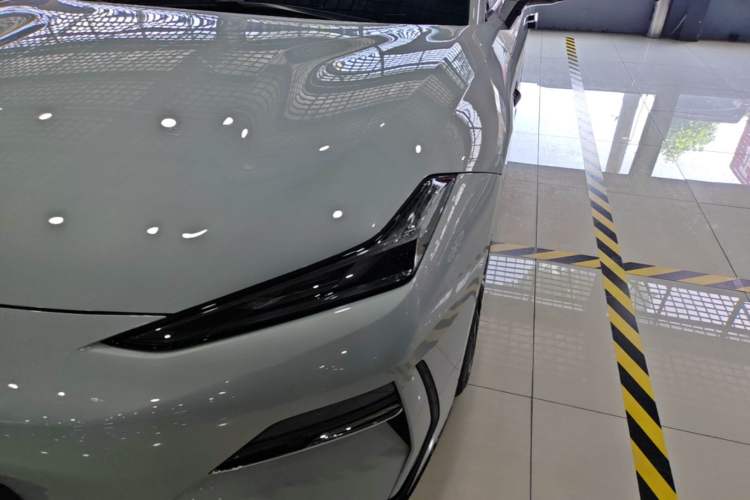 Used Geely Galaxy E8 2025 700 km Long-Range Intelligent Driving Version Left Front Headlight