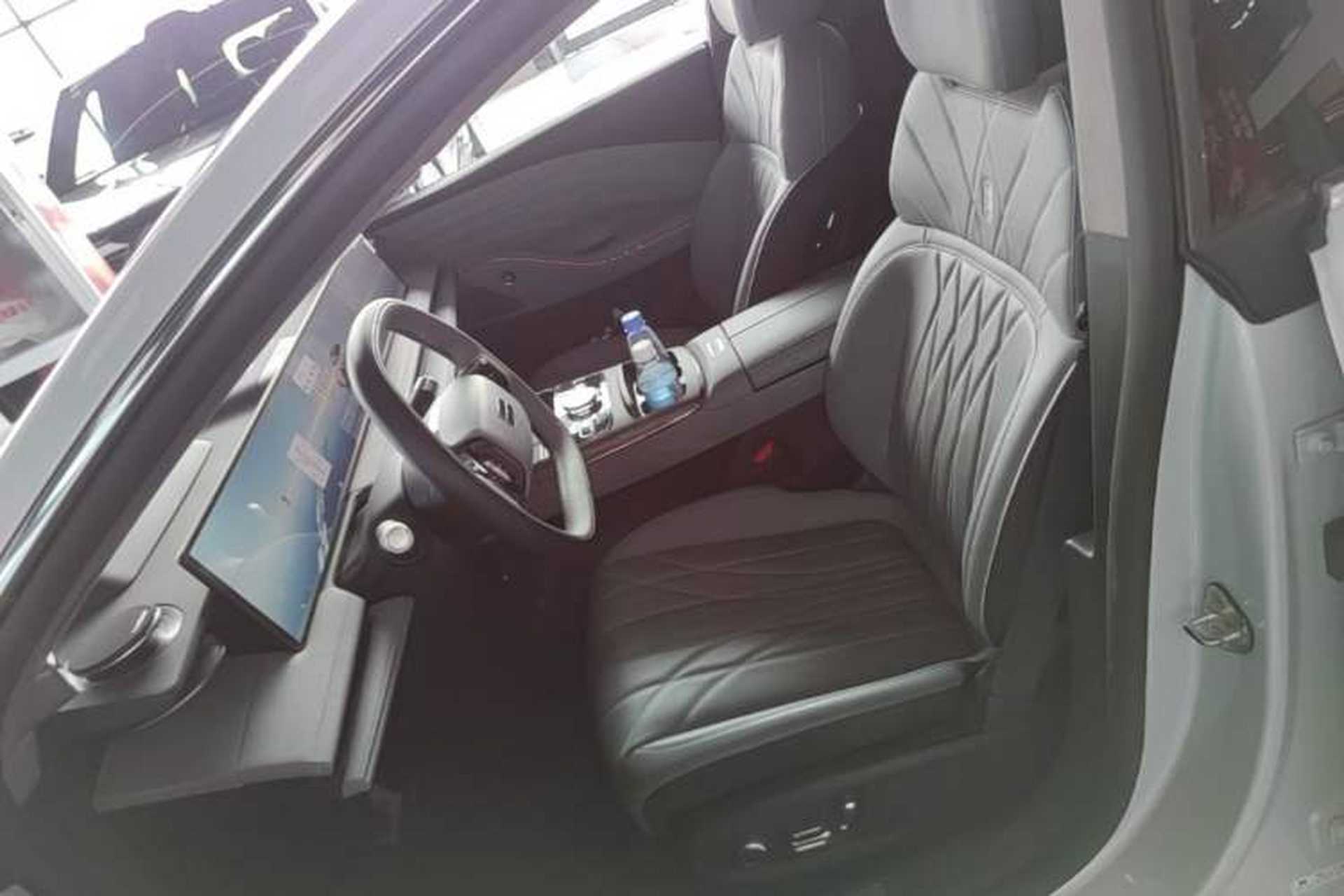 Used Geely Galaxy E8 2025 700 km Long-Range Intelligent Driving Version Left Front Seat
