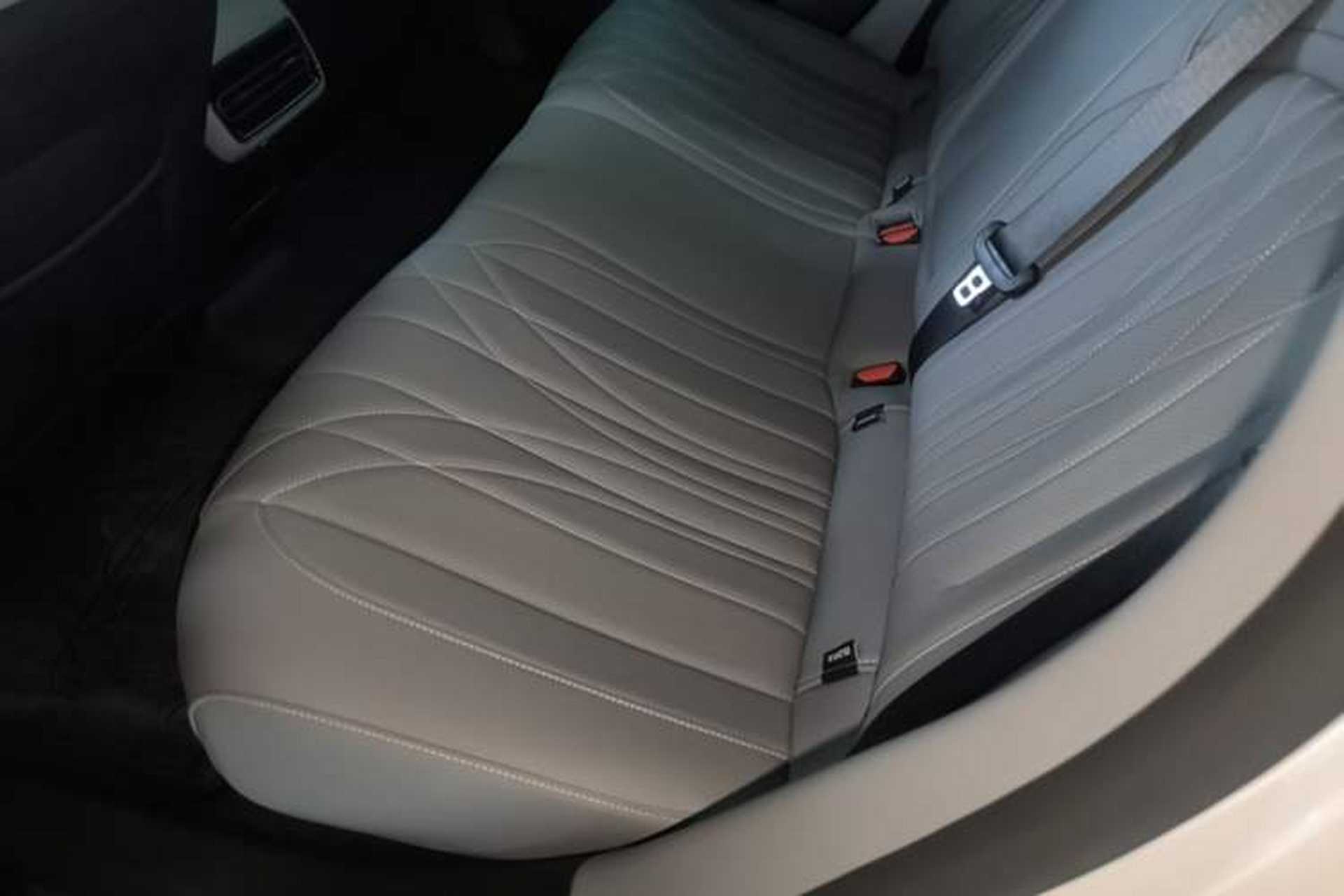 Used Geely Galaxy E8 2025 700 km Long-Range Intelligent Driving Version Left Rear Seat