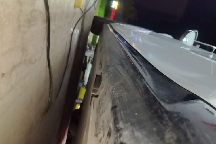 Used Geely Galaxy E8 2025 700 km Long-Range Intelligent Driving Version Left Side Sill