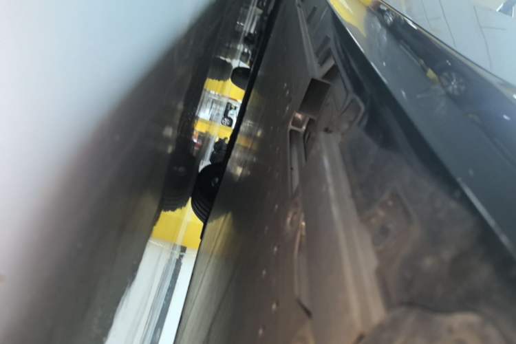 Used Geely Galaxy E8 2025 700 km Long-Range Intelligent Driving Version Left Side Sill