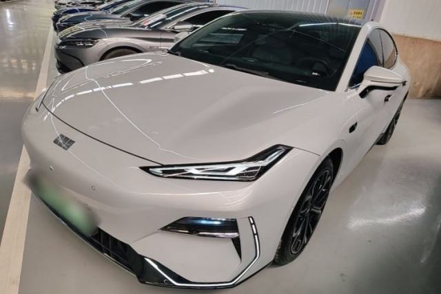 Used Geely Galaxy E8 2025 700 km Long-Range Intelligent Driving Version