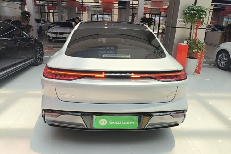 Used Geely Galaxy E8 2025 700 km Long-Range Intelligent Driving Version Rear