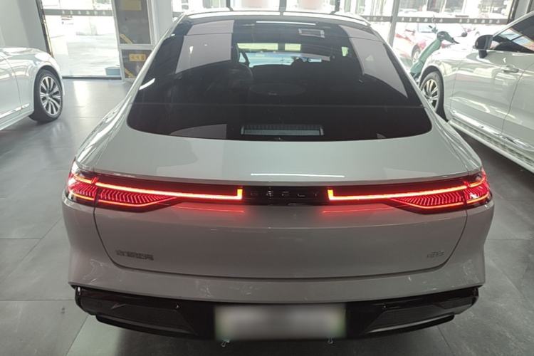 Used Geely Galaxy E8 2025 700 km Long-Range Intelligent Driving Version Rear