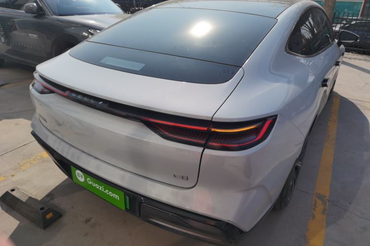 Used Geely Galaxy E8 2025 700 km Long-Range Intelligent Driving Version Rear