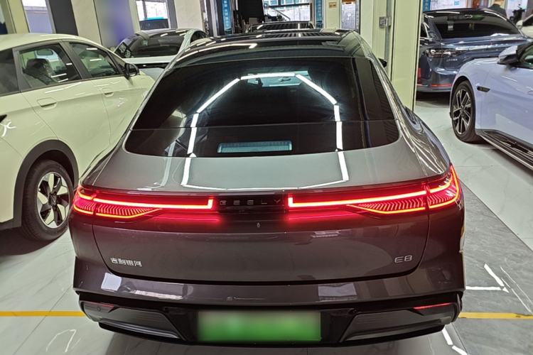Used Geely Galaxy E8 2025 700 km Long-Range Intelligent Driving Version Rear