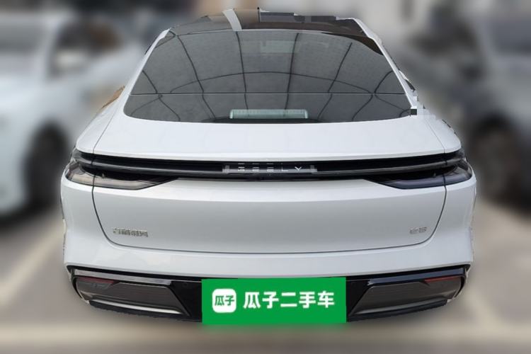 Used Geely Galaxy E8 2025 700 km Long-Range Intelligent Driving Version Rear